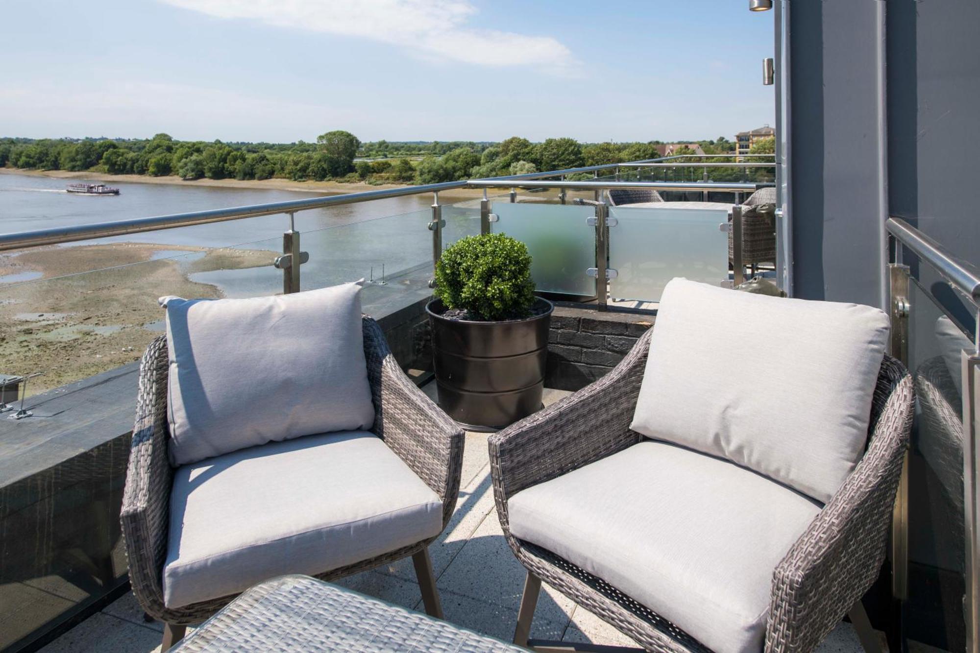 Palace Wharf Apartments London Bagian luar foto